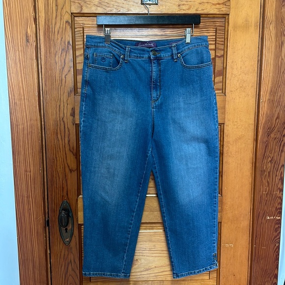 Gloria Vanderbilt Amanda size 14 Jean Capri 5 pockets slit and rivets at ankle - Picture 1 of 8
